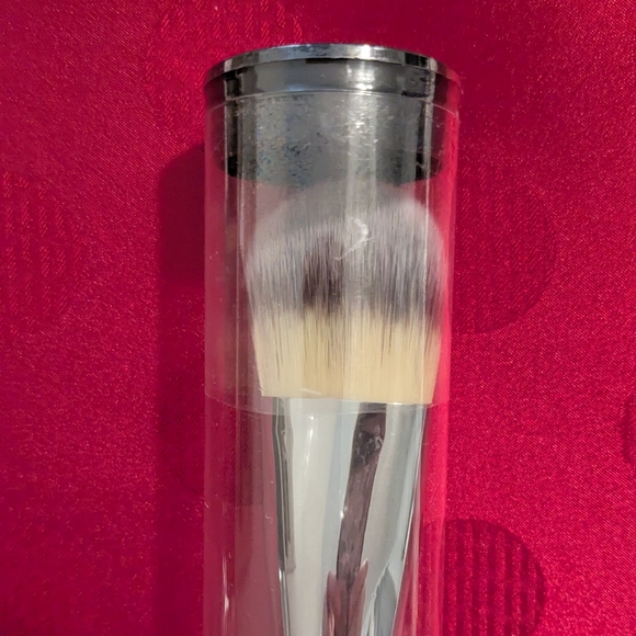 🆕 Heavenly Luxe Plush Paddle Foundation Brush From it Cosmetics - Picture 3 of 6